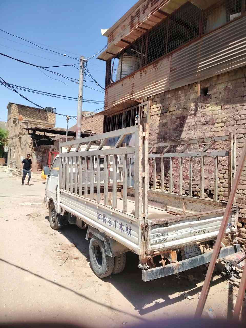 للبيع بسعر مناسب،،،،
محرك بي گازگيت مكان ديوانية ***********
كية حمل مازدة ياباني المحرك كية ٢٧٠٠ والكير كية بنكو  والاكسل مال ٣٠٠٠ محورة تاير فحل ١٣ تخم تاير جديد رقم بغداد ألماني محجر وياها تسگام ٢ملم البدي طولة ٣١٥متر سيارة مال شغل
