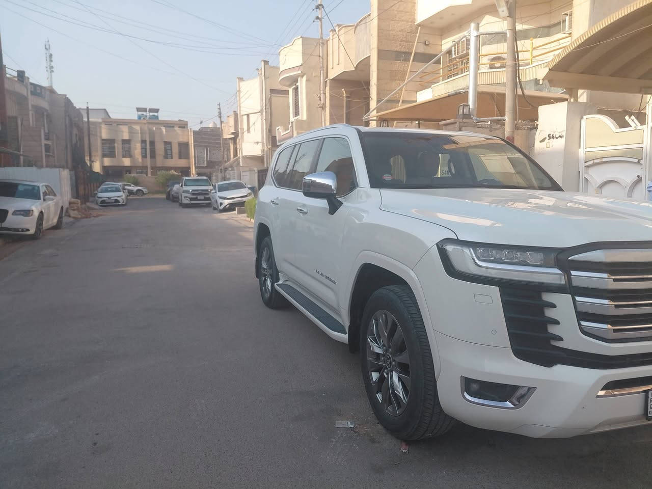 لاندكروز vx 2023 شركة ساز مكفوله وجديده جدا ماشيه ٤٠ الف مغلفه ببي اف للاستفسار الاتصال
***********
