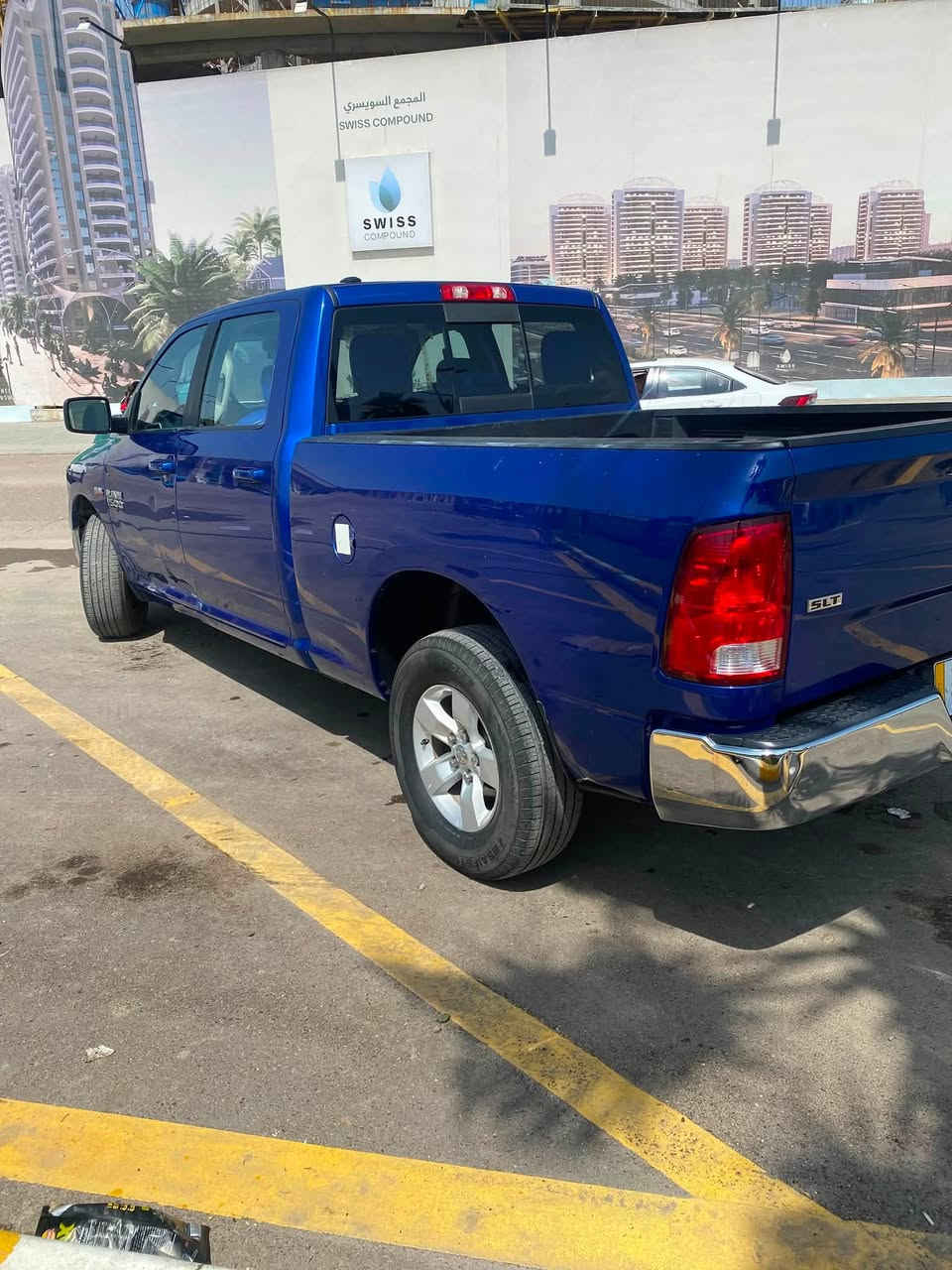 السلام عليكم 
بيع او مراوس رام كلاسك موديل 2019 باب طويل مكينة V8 5700 ب بيها صبغ جاملغين اماميات فقط بدون قطره معجون صور الحادث بالمنشور مواصفات اعتيادية مكينه كير تبريد خير من الله السياره نضيفه ومامتعوبه ماشية 42 السعر 175 وبيها مجال 
للاستفسار اكثر ***********
