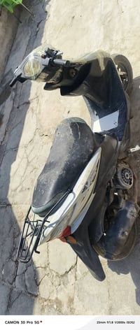 دراجه ساسوكي للبيع دراجه نضيفه كبل للشارع ما تخسر عليه شي  منضومه كلاج...