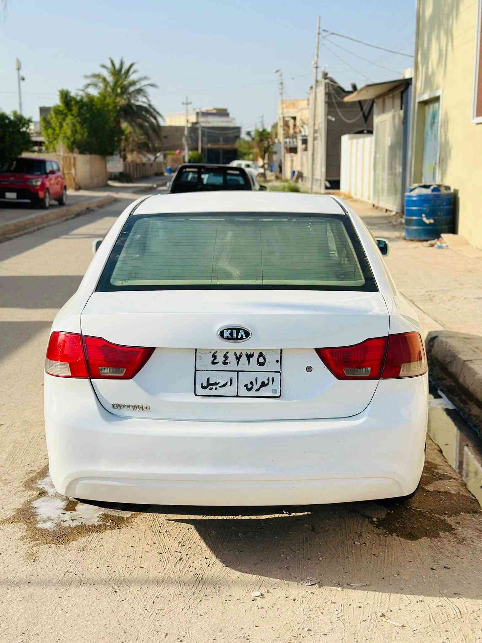 السلام عليكم اوبتما موديل 2010 خليجي للبيع فول مواصفات سيارة جاهزة مكينه وكير وحداديه وتخم تاير كله جديد تبريد ثلج مكان لسيارة بلقاسم لسعر 98 لتصال ***********
