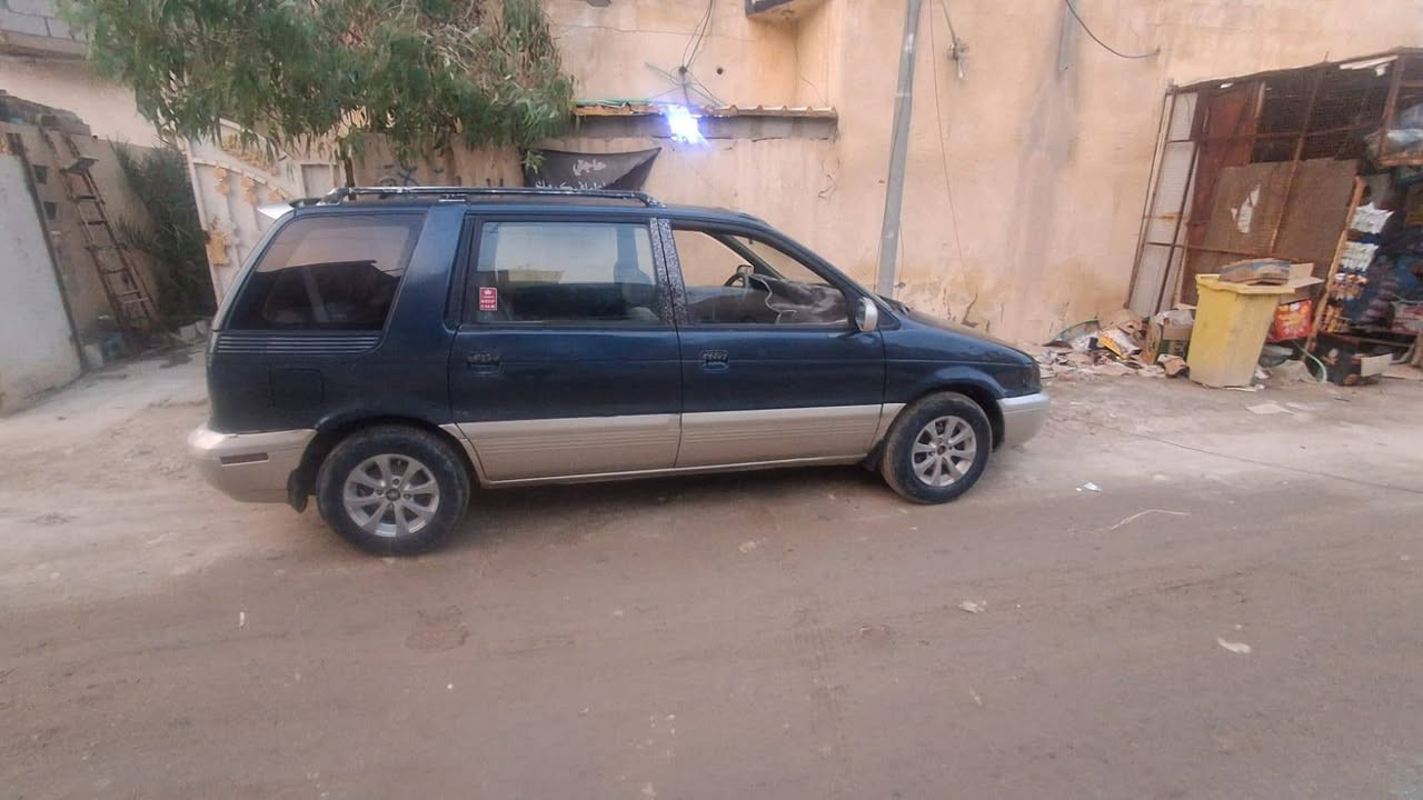 شيري سياره ٧راكب نضيفه وسعر. مناسب ٣٠$ وبيع مجال رقم بصره راعيه موجود
***********
