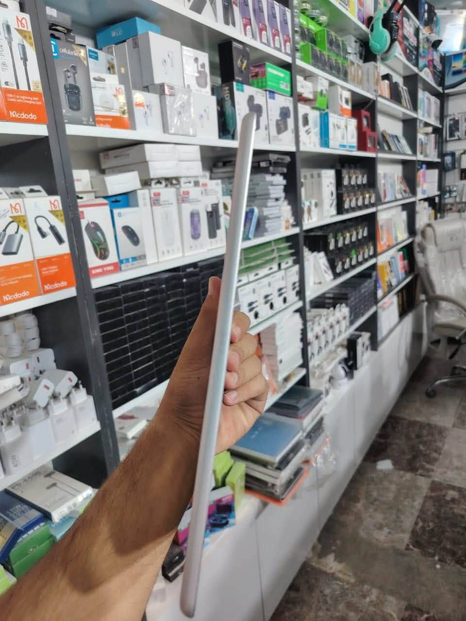 ايباد 9  ضربه خفيه بل ضهر بطاريه 79 بلاد جهاز مامفتوح ذاكرى256
سعر واتساب ***********
