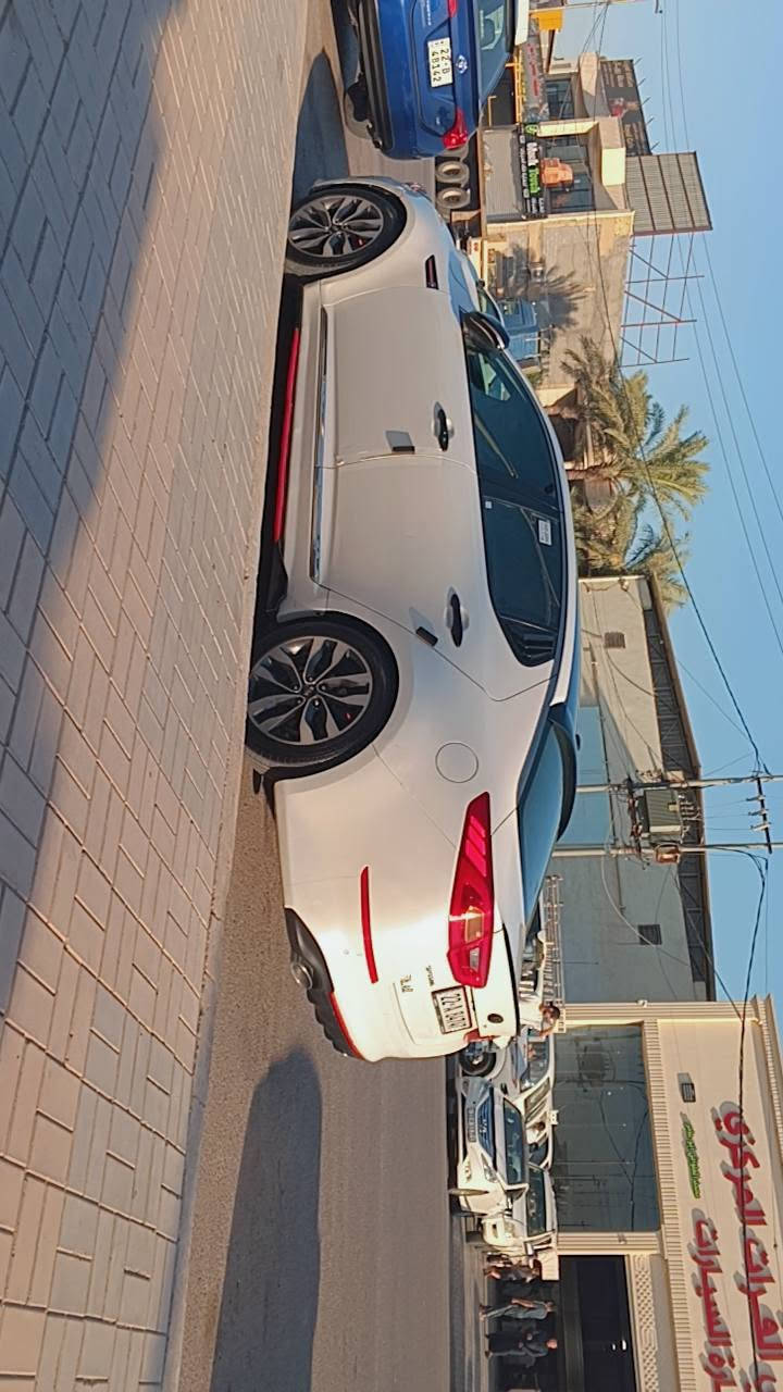 سلام عليكم عندي اوبتيما خليجي 2015,VIP فولل 1/1 رقم اربيل شمالي مميز بأسمي سعرها 138وبيها مجال

***********
