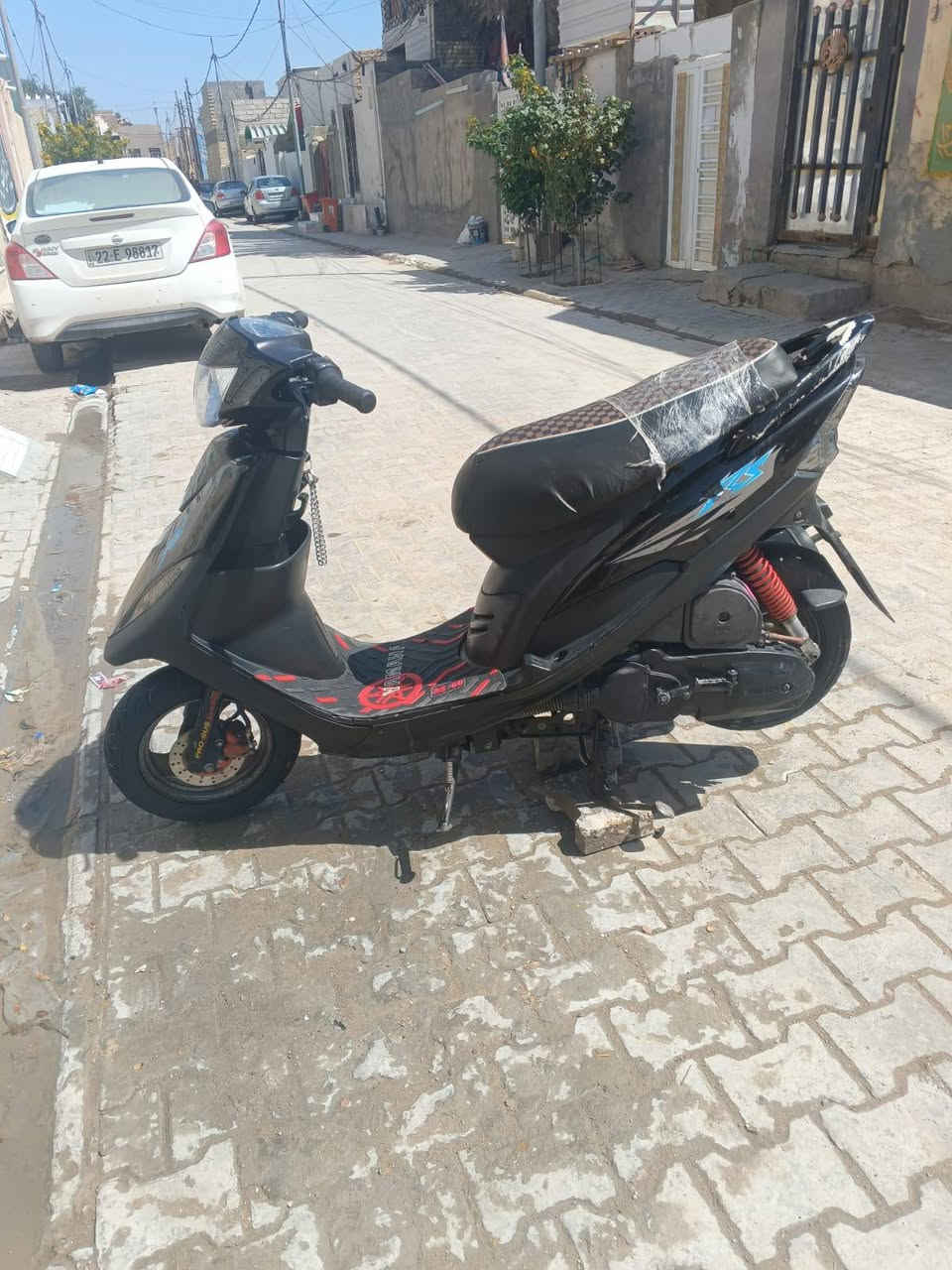 ماكس عدلة • بوليس • للبيع