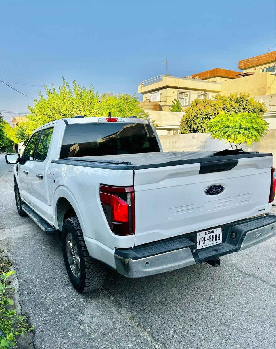 فؤرد 2025 FORD F-150 XLTمواصفات XLT شاشه ئايپادي گه وره گيچ ئه ليكتروني رادار پيش و پشت خه تي جاده  كوشين كاره با ويل كروم ده بل ئه كسل  4X4 سيارة كه بس ربع بونيت جاملغ صبغ  جمپكي پشتي هه يه به شه رط داخيلي لايت ليد چوار حه دسه  كاميرا حه ساس 6  هه زار رويشتيه 8پستن AWD  گير مكينه دبل اكسل راديته ر به رد هه موو به شه رت بيلادي سعر 279 هندك مجالي تيدايه سياره كه فحس و هه زه ي لو كرايه حازره لو ره قه م .                     
                                                                                  رقم  واتساب ***********
*********** أربيل, العراق
