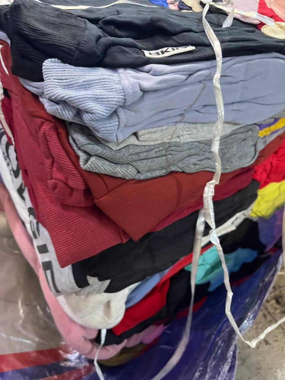 سويتر • نسائي ورجالي • فلوجه حي الضباط