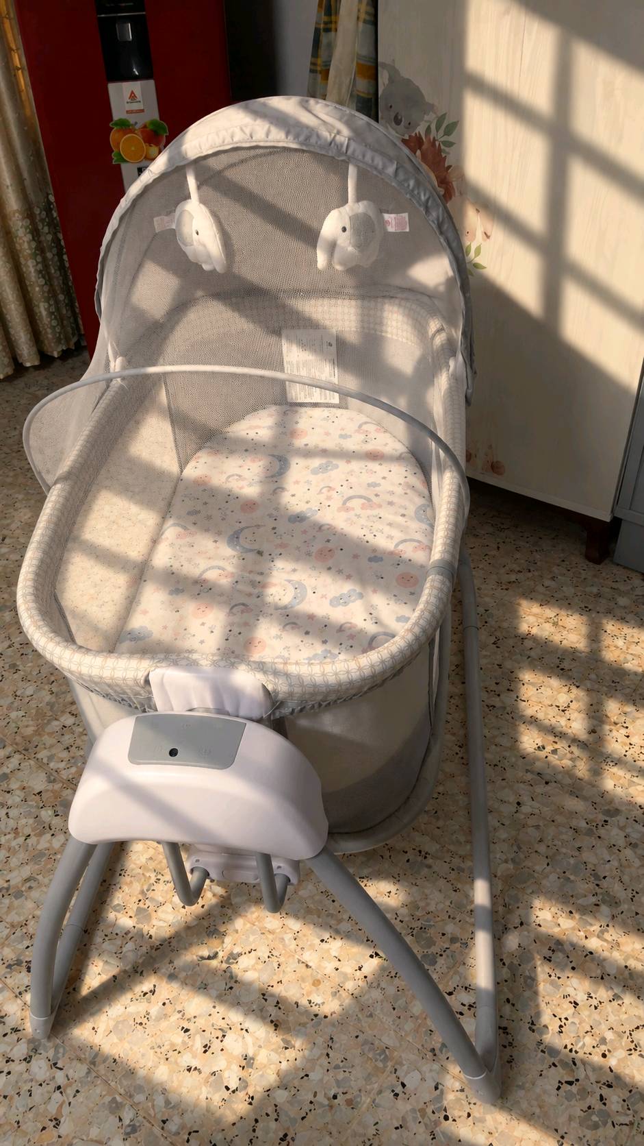 سرير اطفال • ماستيلا • هزاز كهربائي
