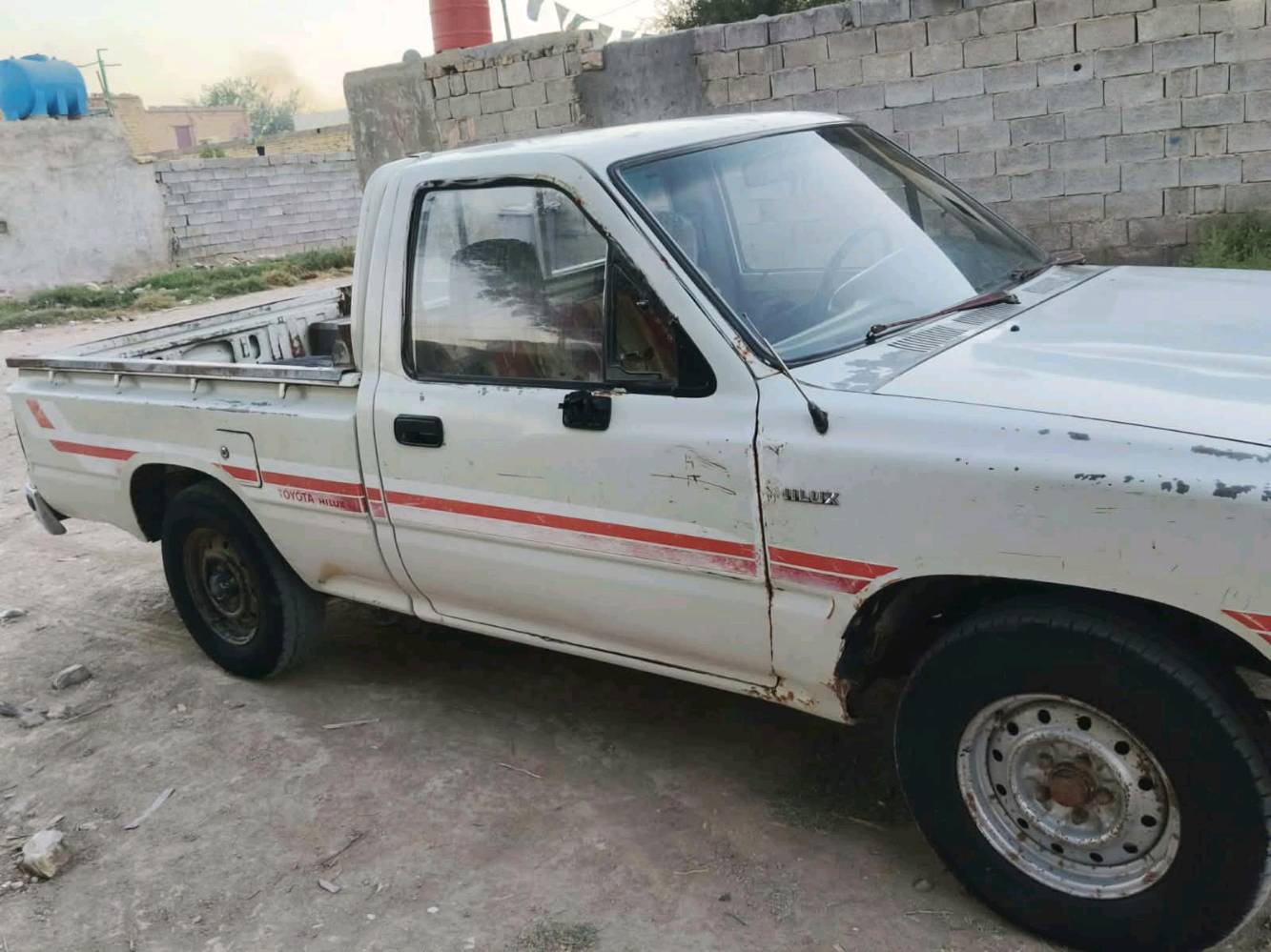 سلام عليكم بيكم البيع موديل 89 سياره ورثه بيهم قاصرين بعدلهم شهر ونص وره ما يكبرون القاصرين ندارولك وبخدمتك مكفوله من سرقه ما عليه غرامات رقم تليفون صاحب سياره ‏‪***********‬‏اتصل وبيك خير وتدلل