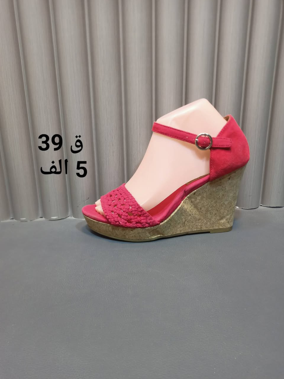 احذية نسائية • مقاس ٣٧-٤٢ • اوربية