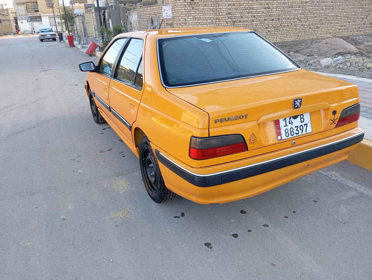 بيجو بارص موديل 23 حره رقم بصره مداور ثاني يوم غاز بانزين بيها بارد كد اشبر والباقي مكفول السعر 68 وبيها مجال قليل مكان سياره ناصرية مركز ***********
