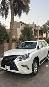 الاستفسار :07868374416 للبيع لكزز برادو GX460  وارد امريكي  موديل 2023...