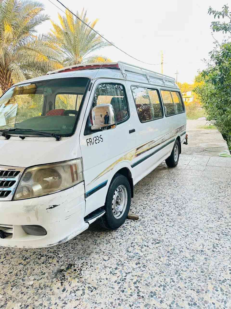 السلام عليكم فتون 2009 للبيع مكينة كير اكسل تايرات مكينة بلادي سيارة باسمي هيئة غرامات مصفرة تاخذ جاهز 
السعر ..55 وبيها مجال قليل..***********

