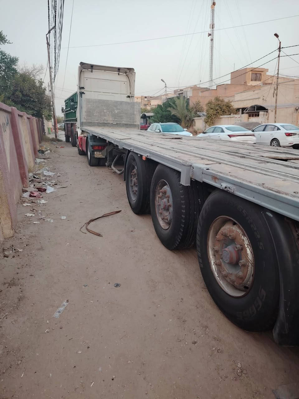 سياره جاهزة للشغل مديل 2004بسعر 155بيه مجال الشراي يتصل عل صاحب السياره ***********
