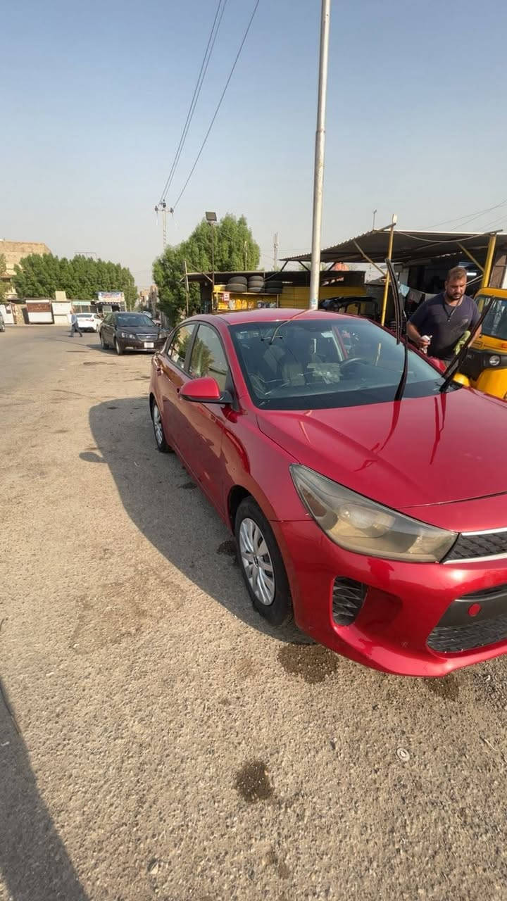 ريو
موديل 19 S 
ماشية ٥٥ ميل
حادثها جمالغ وبنيد امريكا
العراق مبدل باببين بلادي 
جاملغ خلفي صبغ قليل
بدون دواخل شاصي ولغد نظيف

سعر : 95 بي مجال حك جيه 
تواصل : ***********

