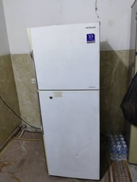 البيع ثلاجه هيتاشي حجمها وسط سعر 175  غساله الحافظ حجم 13 صالي أقل من ...