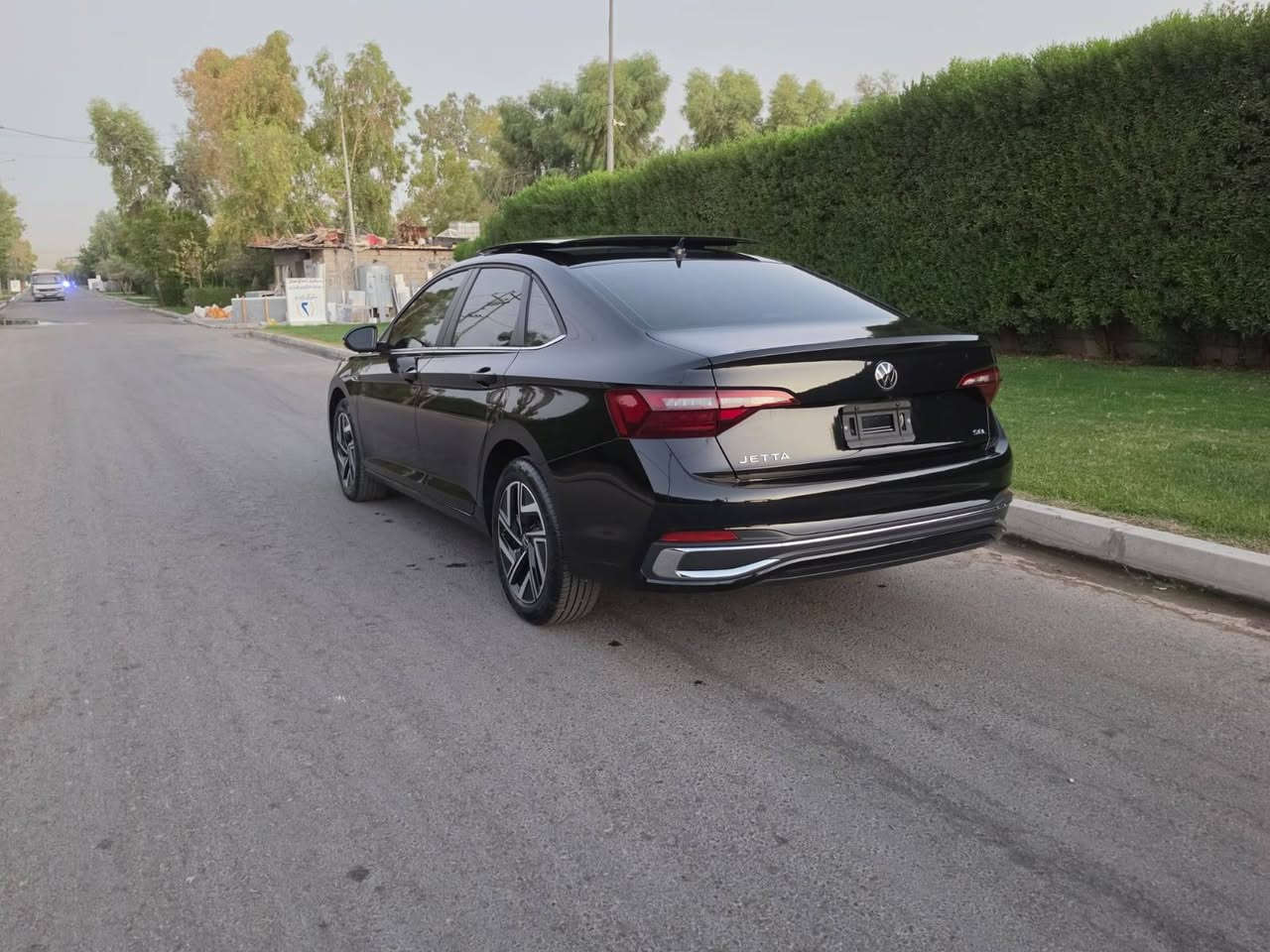 Volkswagen jetta SEL 2024
رنەگی رەش
ناو 10 رەنگ
راگری نشیوی
كاميرا 360
گوشین ساردو گەرم
سلايد
به سمه شەغال
ديار يكرنى خیرایی
هه سته وه ری باران
ئاوینه ی رادار
کونترولی پله ی گه رمی ئوتوماتیکی
سسته می کوژانه وه ی ترافیک لایت
لایتی پیشه وه ی زینون لید
قوفلی ده رگاکان
کونتر و لكردنی خزان
سوكان هيته ر
شاشه ی داشبورد
رووناكی ده وروبه ری ژوره وه
ئه پل کار پله ی
ABS
رادار
بارگاوی که ره وه ی بیته
قوفلی سه لامه تی مندال
سیسته می یارمه تیدانی قه ره بالغى هاتووچو
زۆر موسەفاتی تر؟؟؟
چاملخ بۆنید سبوخە بێ ژۆرێ
ارباک سیستەمە
*********** أربيل, العراق
