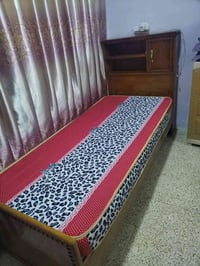 ٣ تخوت • خشب ثقيل • دواشك