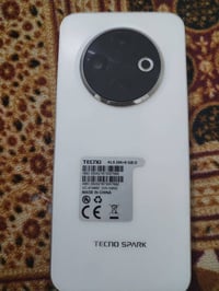 تكنو سبارك 30C • ٢٥٦ جيجا • الكوفة