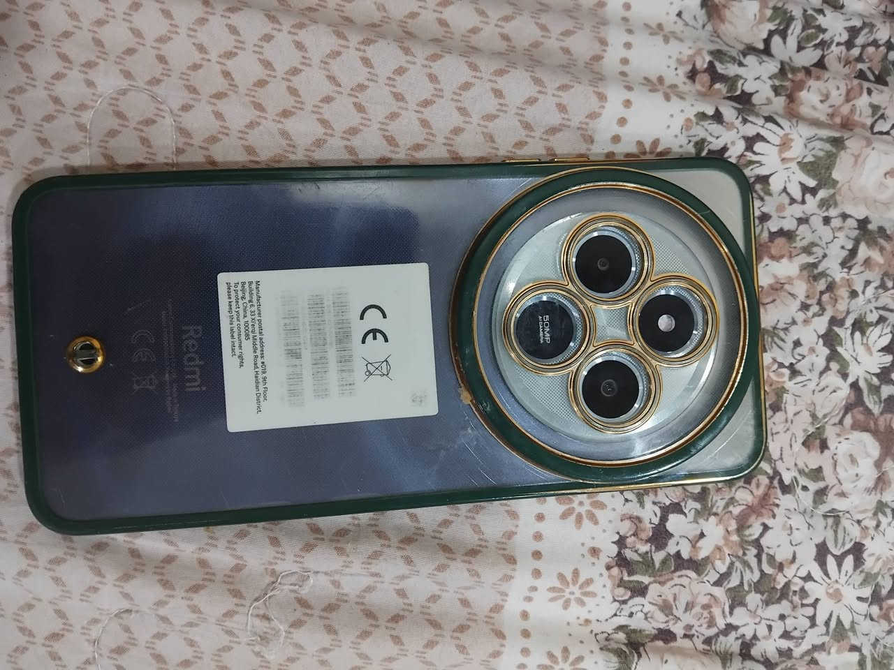 مبايل للبيع ذاكره 256. بطاريه 500لاف كامل نضيف سعره 150 مستعجل ***********

