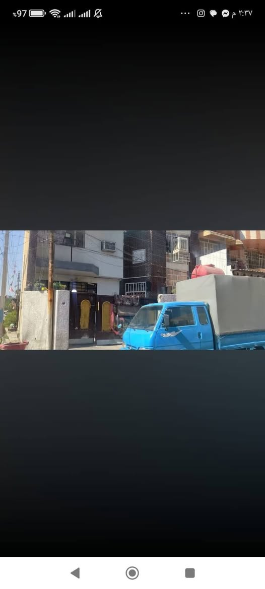 بيت ركن المساحة 105 بل سند   واقع حال 120
البيت عالي عن الشارع .والفرع عريض العنوان الشعب 
خلف مطعم حجي عادل رابع فرع ***********
