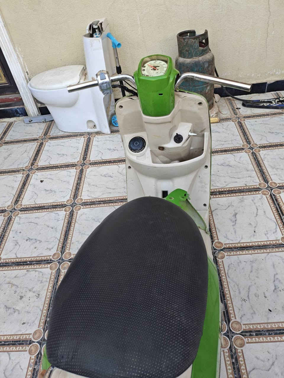 شباب ماكس بليسي داخل كريمي بلادي شرط 
كوم حديد كامله للاخير نقص فقط ويل امامي ابيع على حطته طافيه كوم حديد مكاني ناصريه مركز حي اور سعره 250 وبيه مجال بسيط كلش ***********
