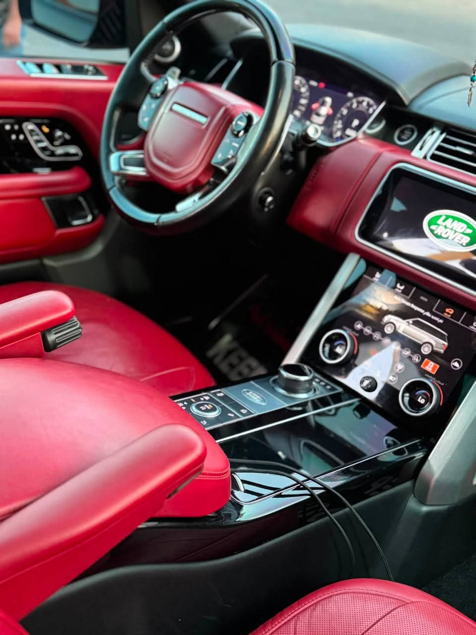 Range Rover 
Autobiography VIP
2020
  
V8 Supercharge
🇬🇧🇬🇧🇬🇧
ملاحظة قطعة مميزة بنظافتها 

رانج روفر 
فوك _ اوتوبايغرافي

الموديل ـ 2020
رقم بغداد❤️ 
اللون اسود موقمارة اسود
تچوة خلفية كهرباء
مغلفة PPF
😍 
داخل مميز ايضا لون احمر

وكالة عمان اامحمودية خليجي كفالة عامة 🧡
ضمان دولي وضمان شركة 
بصمة عدد 2 
عداد المسافة ـ 55 الف كيلو😍 
المحرك ـ 8  سلندر سوبر جارج

دوسات شفط 
ابواب شفط 
كامرات 
رادار 
مساج 
فول مواصفات  

تسأل على السعر 
اتصل او راسلنا واتس اب 
او لسيارات اخرى 
ادخل على الكروب الرئيسي
اضغط هنا 👇
فريق رانج روفر العراق (U.C.M.i)

مكان السيارة بغداد المنصور
للأستفسار 

*********** يوسف
Yousif Range
@الجميع
