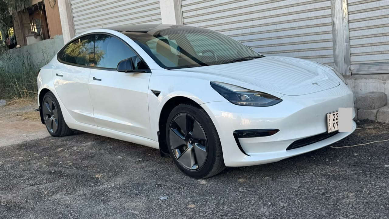 تيسلا موديل3 سپى 2023 أون لاين دوماهيك ئاپ ديت بو هاتيه وعربيه وتك ماتور سنگل ماتوره
سئ پارچه ى صبغه ريڤه چوى 53مايل
غرامات 300 هزار دئ ژ سعرئ هيته خار
سياره لدهوكئ يه گه له كا پاقژه وبئ كيشه يه 
كاره بايى وپاترى هه مى بشه رت نه فه كرى 

ت. *********** دهوك, العراق
