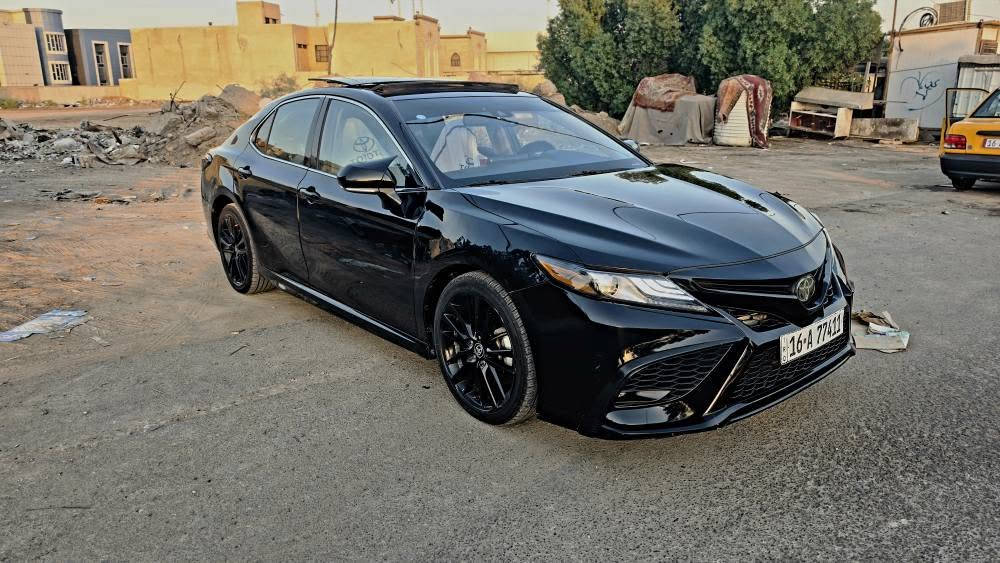 تويوتا كامري XSE 
 - TOYOTA CAMRY XSE
فول مواصفات ياباني أصلي – مواصفات أمريكي
كاميرا خلفية
سقف بانوراما
داخلية اسود 
كراسي تدفئة + بصمة
شاشة وسطية ونظام Apple CarPlay وAndroid Auto
3 مودات قيادة 🚗 NORMAL- 🏁 SPORT-🌿 ECO
كراسي كهرباء
لايت LED وزينون
تحذير خط السير
بدون شاصي

الگير والمكينة بشرط
ما بيها أي مشكلة

ملاحظة: السيارة معوقين قادسية 

رقم المالك : *********** ديوانية, القادسية
