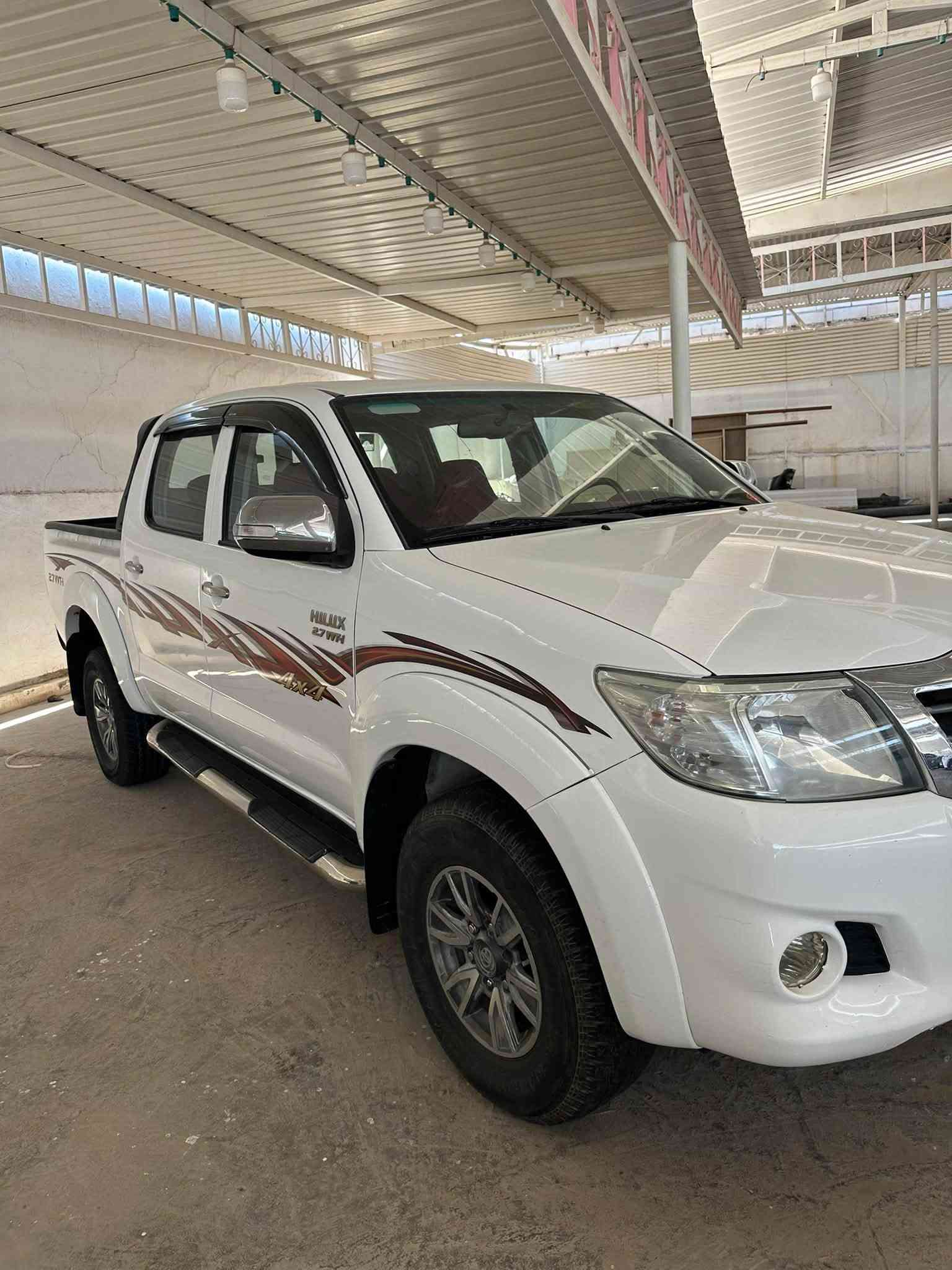 فورويل  2014 كفالة عامة
ماشية 300km 
كفالة عامة من صبغ + فقط 3 اماكن باردات 
رقم اربيل الانكليزي الجديد
