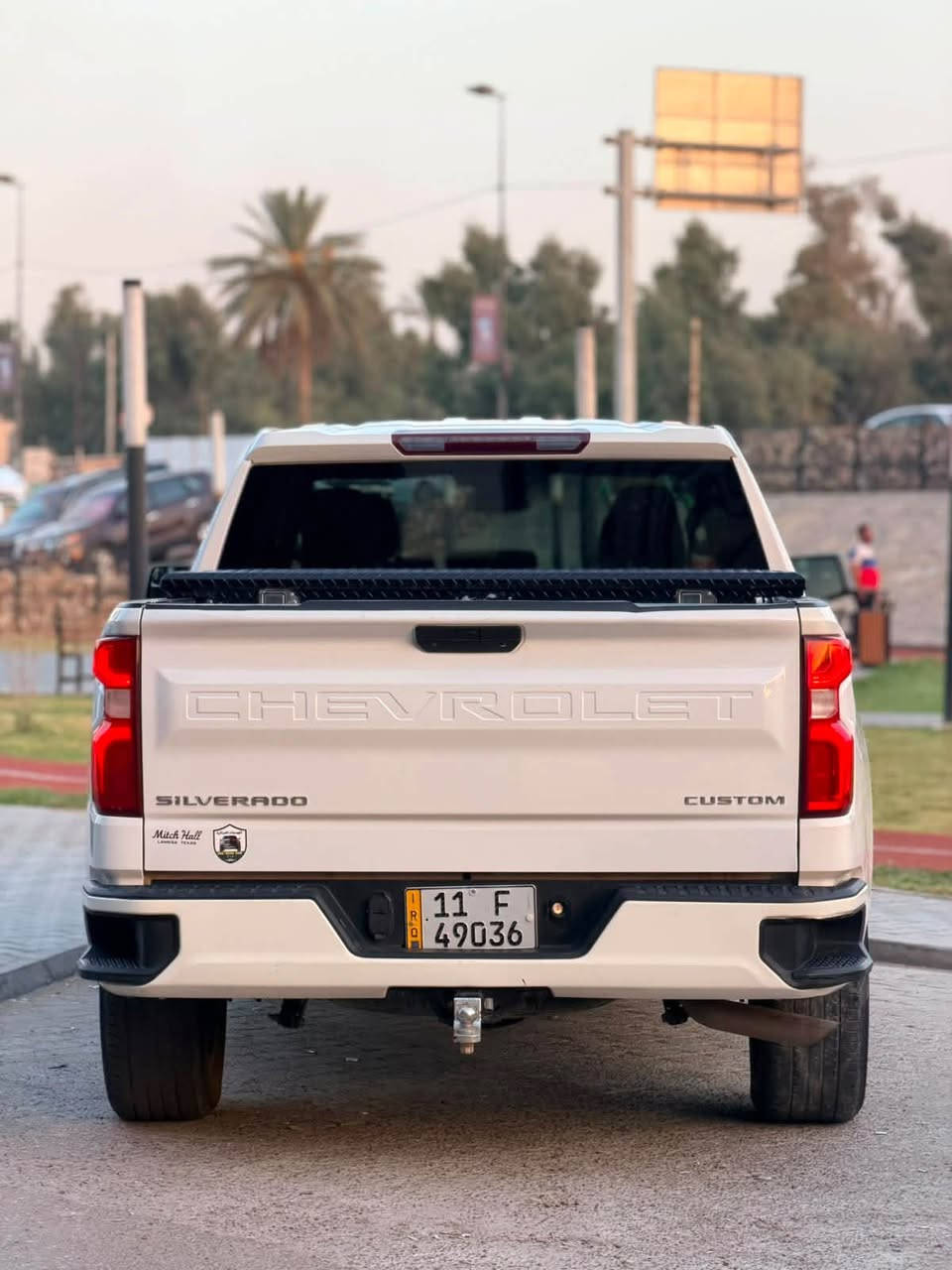 شوفرليتً سلفرادو 2022 للبيع او مراوس بيكم او كامري هايبرد
كير محرك مكفولات 
محرك 2700تيربو ✈️
حادثها باب صبغ او باب مبدل  او جه من البدي 
بيه باررد السونار مرفق 
ماشيه 125 الف كيلو 
صوّر الحادث دزلي خاص 
السعر 175 بيه مجال بسيط 
مكان السياره بغداد حي الجامعه 
الرقم ***********
