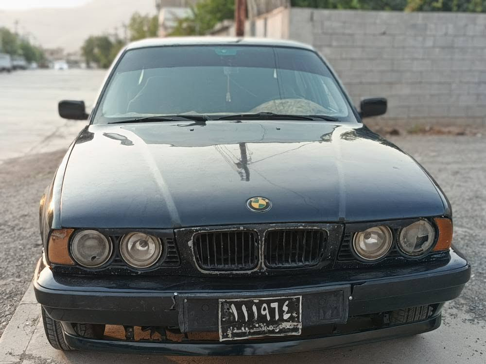 BMW1994
ئاڕم سلێمانی 
مەکینەی 528 ماوەیەکی زۆر کەمە خراوەتە سەری 
سڵاید 
گێڕ عادی 
تەبیرید ساردوو گەرم بەشەرت 
موسوو بڕاوە بەشەرت 
ماشەڵلە لە قوەتی خۆی بێزارە 
45گەڵاو مەعمەلە 
ژ.م *********** السليمانية, العراق
