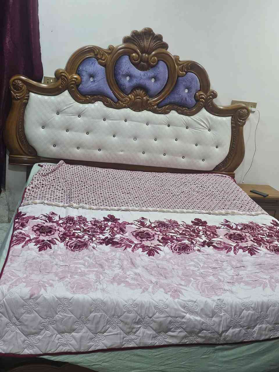 السلام عليكم غرفة نوم صاج عراقي ست قطع غرفه مستعمل جديد ال يريد يتصل ع هذا الرقم ***********
