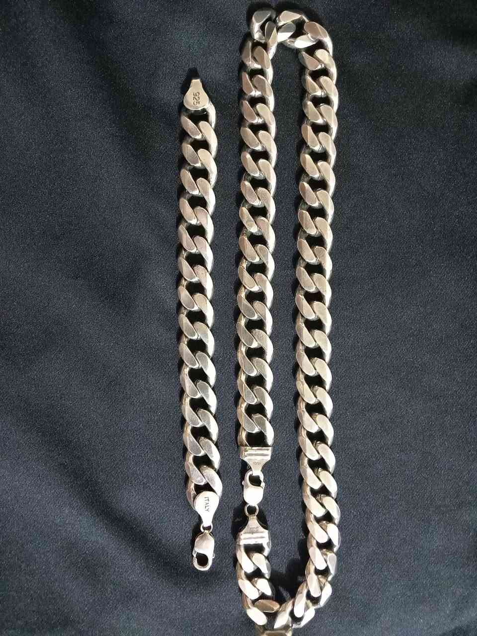 فضة ٩٢٥ • زنجيل وسوار • ٣٧٥ غرام