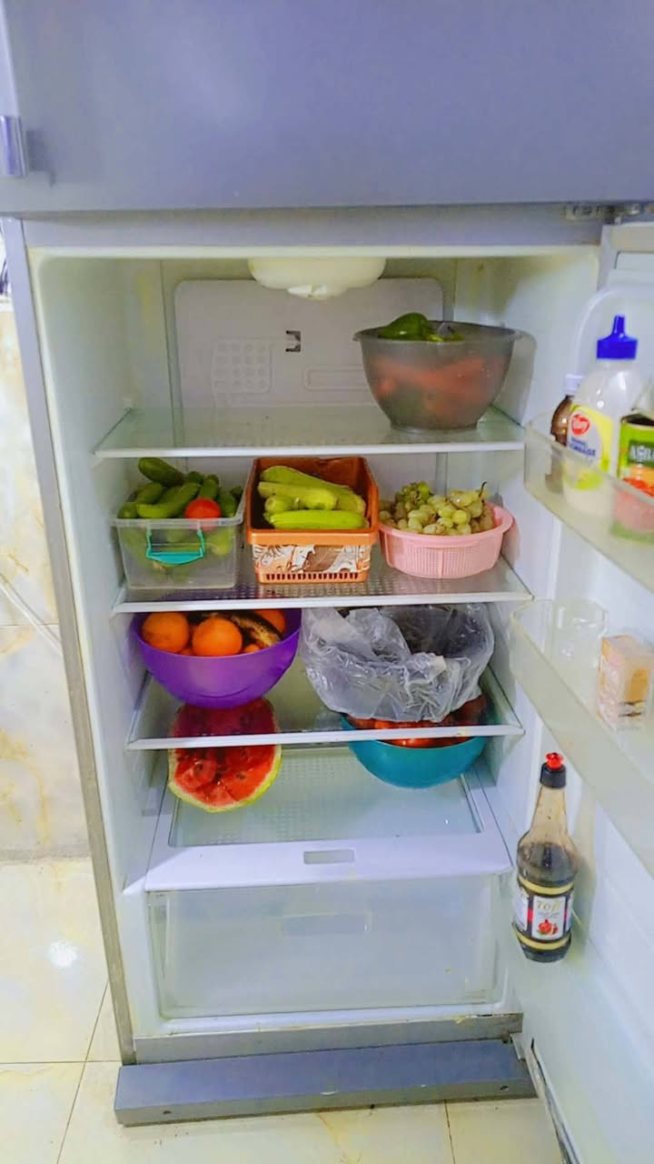 ثلاجة • للبيع • بدون تفاصيل