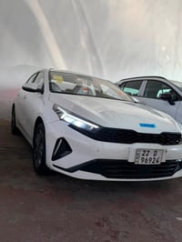 للبيع كي3 2024  مكفوله عدا بارد بسيط جاملغ خلفي محرك 1500 دبل نوزل  فو...