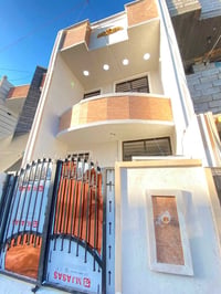 دار 🏠 للبيع بمساحة 65 متر بناء 🚧 بلوك يحتوي على صاله مطبخ حولي صحيات ع...