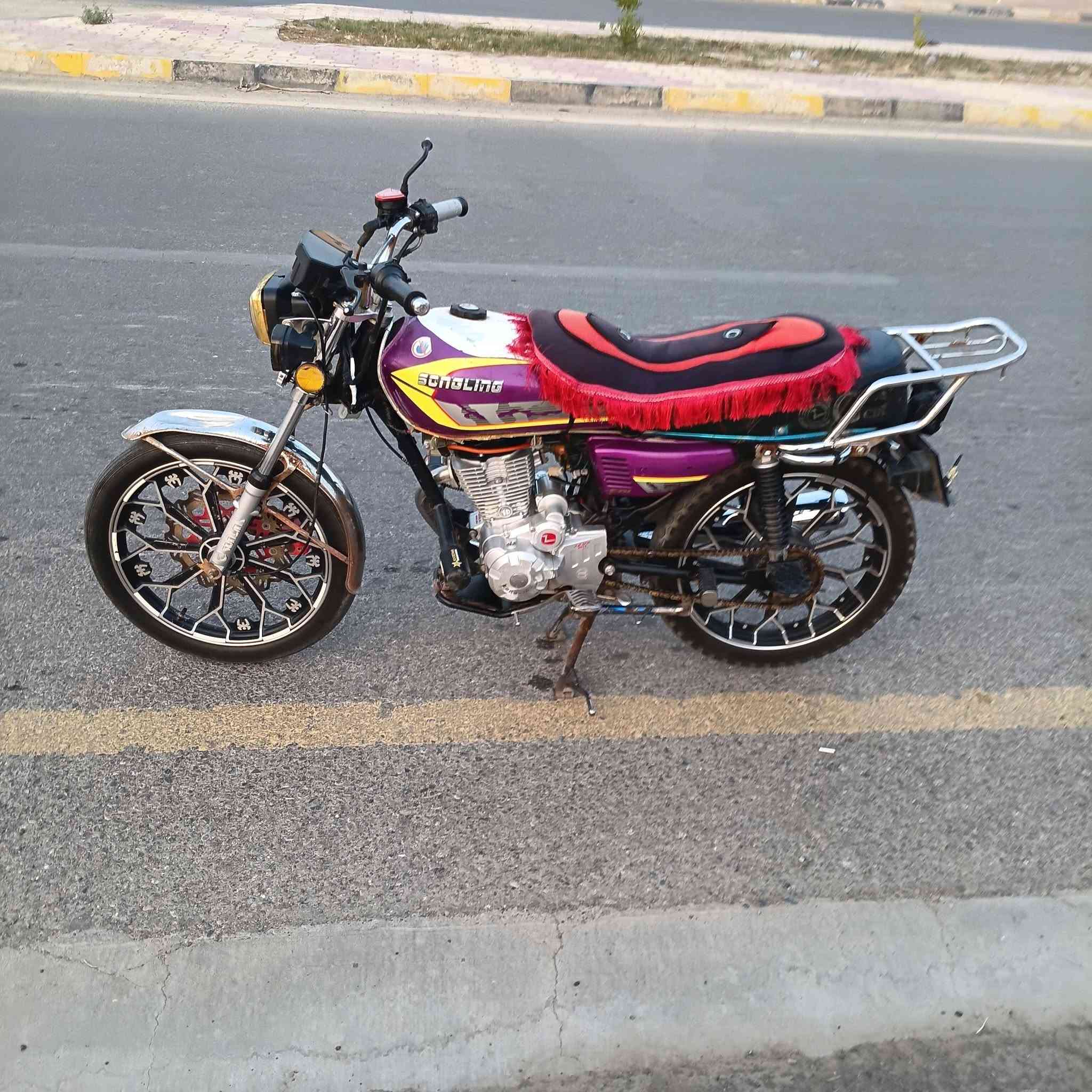 السلام عليكم دراجه سولنك 2024شرط جدييد 
شلعه ومعدل اشاير شغاله دبل اشاير شغاله 150cc
سلف وهندر تانكي نفخ دشبول اكتروني دبلات وره دبلات جدام شغاله الموطور مال جناي مكاني كياره يم جامع الرمانه لل تواصل ***********الخاص مسدود
