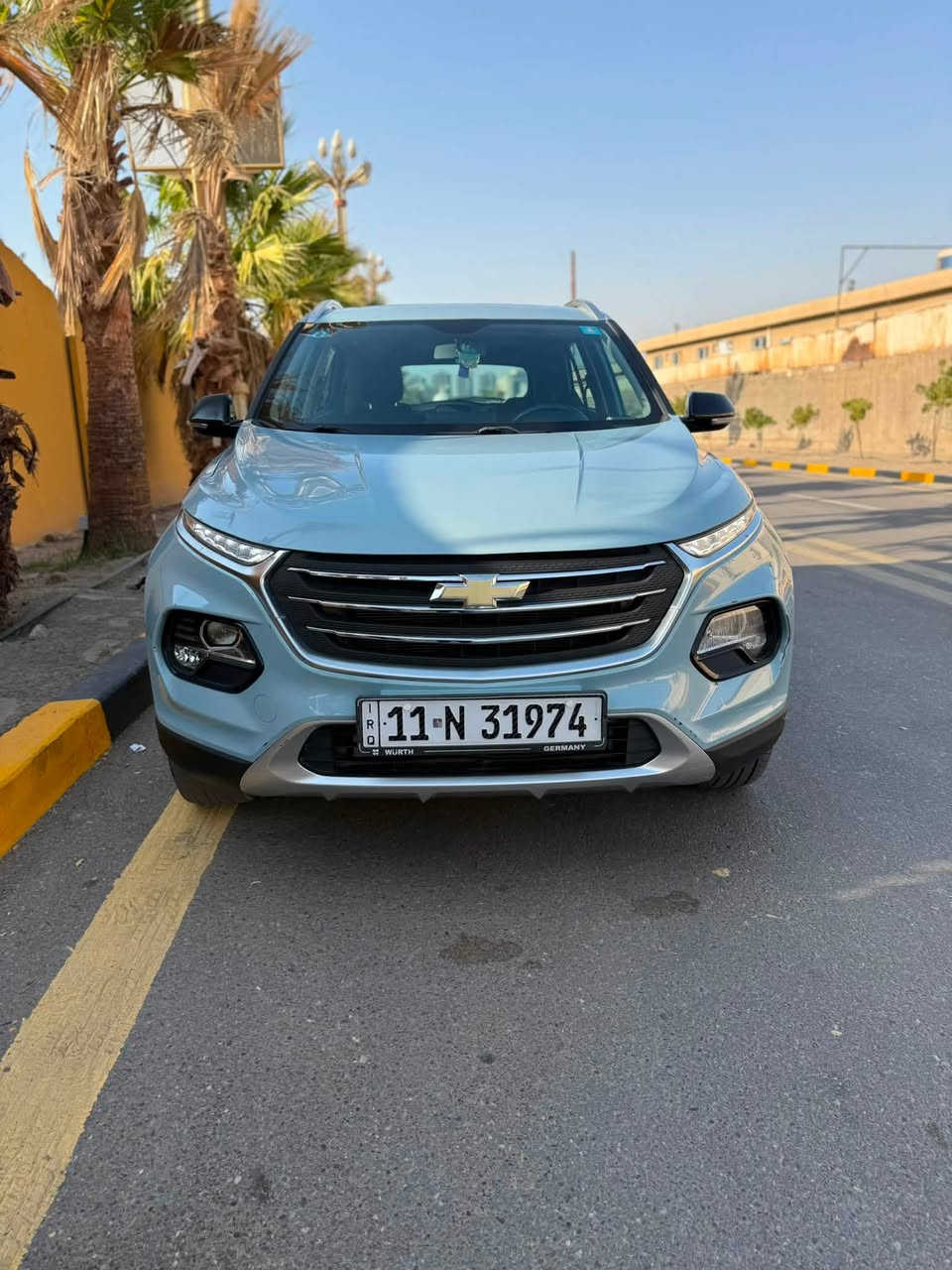 شفروليه Groove Premier 2023
الفئة: Premier
الموديل: 2022
المحرك: 1.5L — 4 سلندر
القوة: 110 حصان
ناقل حركة: CVT أوتوماتيك
الدفع: أمامي FWD
المسافة المقطوعة: 38 الف كيلومتر

مواصفات Premier:
• فتحة سقف بانورامية
• تشغيل Push Start
• دخول ذكي Smart Key
• مقاعد EcoLeather
• مكيف أوتوماتيك
• شاشة 8 إنچ
• Apple CarPlay + Android Auto
• Bluetooth + USB
• كاميرا خلفية
• حساسات خلفية
• مثبت سرعة
• مقود متعدد الوظائف
• نظام صوتي 6 سماعات
• مصابيح أمامية LED Projector
• مصابيح خلفية LED
• مرايا كهربائية وقابلة للطي
• جنوط ألمنيوم 16 إنچ
• 4 Airbags
• ABS + EBD
• ESC + TCS
• Hill Start Assist
• TPMS
• ISOFIX

5 مقاعد | خزان 45 لتر | صندوق 320 لتر

عنواني بغداد المنصور 
السعر تواصل على الواتساب وتتدلل
***********
