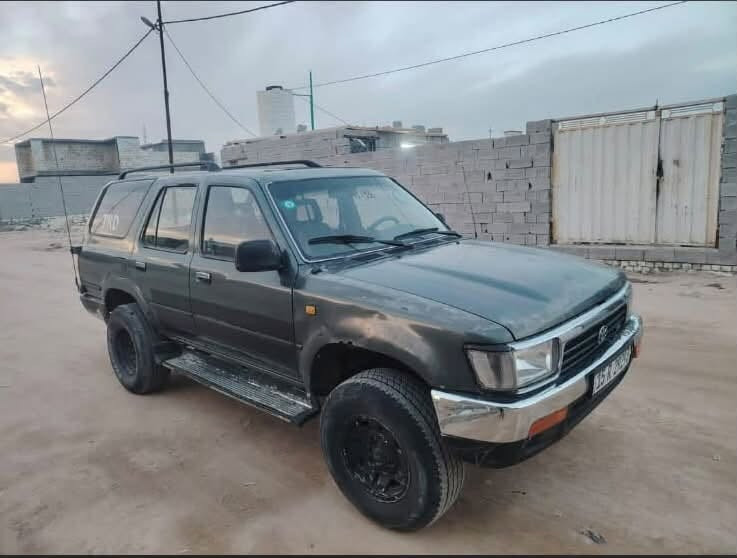 السلام عليكم فور رنر مديل 1993 رقم انبار مشروع وطني رقم انكليزي مميز مكينه وكير 3000 vvt شرط تبريد شغال بيها ترتيبات بسيطه كامره شاشه وزنون *********** مكاني بنجف طريق كربلاء عامود 110
