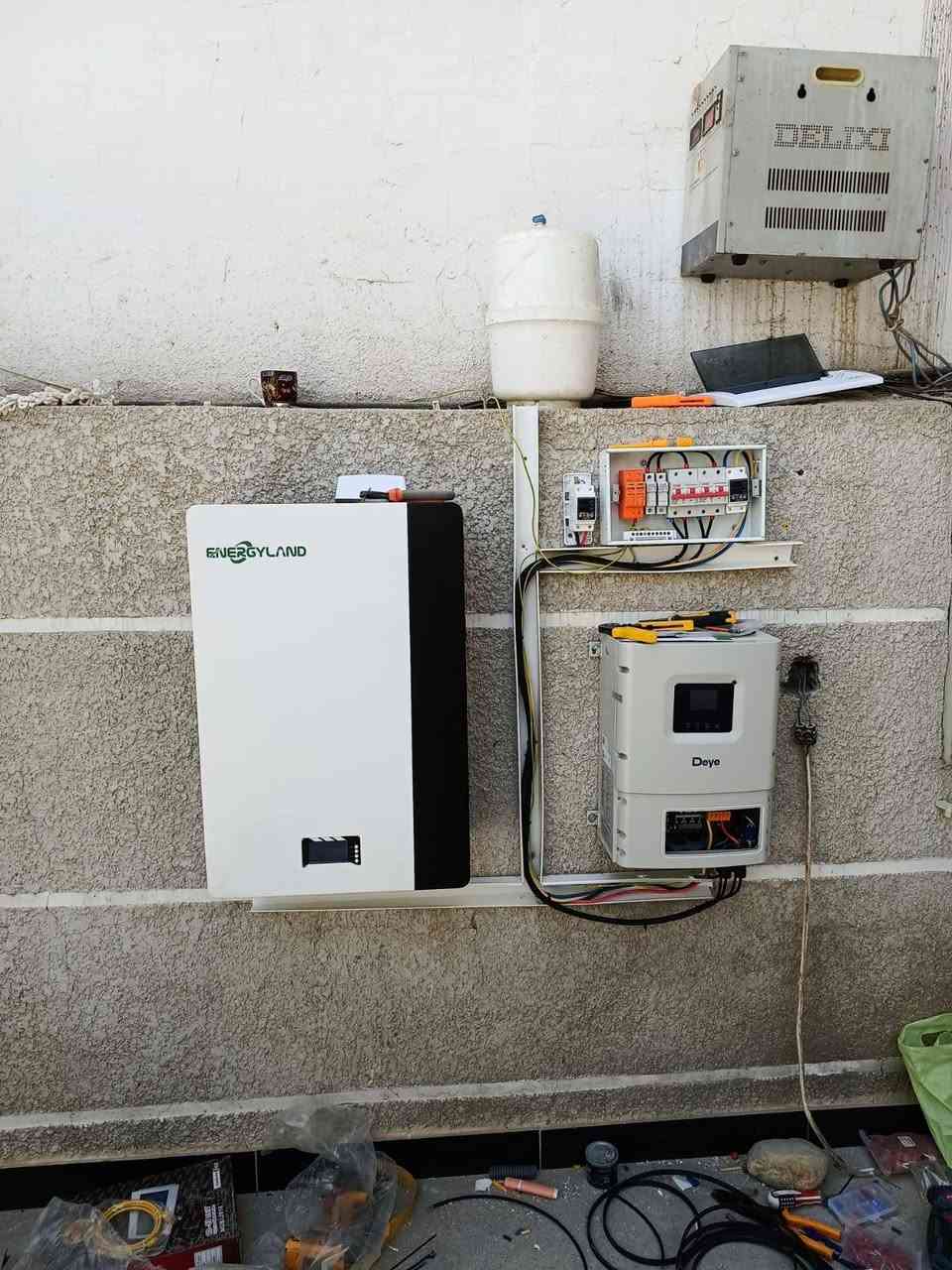 ‏☀️ عرض جديد وحصري من مكتب المهندس للطاقة الشمسية ☀️
‏السعر حصري ولفترة محدودة
‏هل ترغب بالتحول إلى الطاقة الشمسية لكن تجد صعوبة في توفير تكلفة المنظومة كاملة دفعة و احدة
‏نوفرلك منضومة 16امبير تتكون
‏1_انفيرتر 6كيلو يتحمل 24امبير
‏2-بطارية 16كيلو تشغيل 16امبير لمدة 4ساعات 20امبير لمدة 3ساعات بتناوب مع الوطني
‏3_بورد حماية مع فصل البارد المشترك
‏
‏الحل أصبح أسهل مما تتصور! ✅
‏
‏منظومة طاقة مجزأة على مراحل تمنحك فرصة البدء الآن، والتوسع مستقبلاً حسب إمكانيتك المادية.
‏
‏🔋 المرحلة الأولى – بسعر 3.450.000دينار فقط
‏
‏امتلك:
‏✅ بطارية
‏✅ إنفيرتر
‏
‏وبدون الحاجة إلى شراء الألواح الشمسية في البداية!
‏
‏استمتع بالكهرباء بصورة مستقرة حسب قدرة المنظومة، وقلّل اعتمادك على المولد الأهلي ومولد المنزل، ثم أكمل منظومتك في الوقت الذي يناسبك.
‏
‏لماذا تدفع كل شيء دفعة واحدة؟

‏ابدأ اليوم بالمرحلة الأولى، ووسّع منظومتك مستقبلاً حسب قدرتك واحتياجاتك.
‏
‏🔥 العرض والسعر لفترة محدودة!
‏اغتنم الفرصة الآن قبل انتهاء العرض.
‏
‏📍 مكتب المهندس للطاقة الشمسية
‏☀️ طاقة مستمرة... راحة أكبر... ومستقبل أفضل
‏***********م.بكر
‏***********م.سجاد
