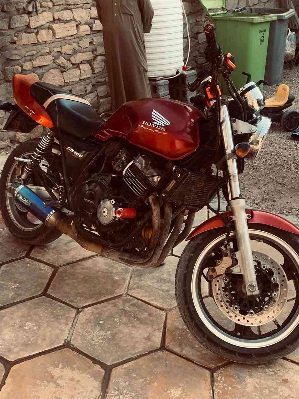 بطح • CB4 • محرك ممفتوح