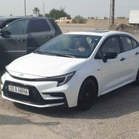موديل 25 • ماشيه 45,000 • جلد احمر