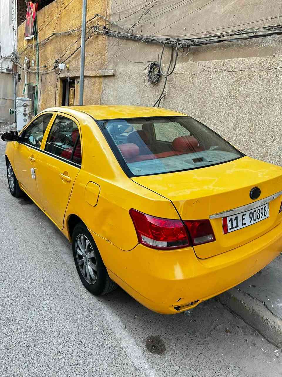 2013 BYD  G3   محرك هوندا
كير ومحرك  ومنضومة تبريد  ثلج وتخم تايرات كلهن جدد 
السياره بدون اي صبغ  جاهزه كلشي متحتاج ب اسمي  رقم انكليزي جديد عنواني بغداد السعر 45 ورقه ***********

