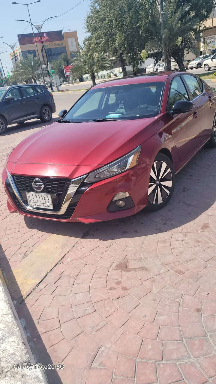 سياره مراوس فقط بي واي دي
نيسان التيما ٢٠١٩ 
مواصفاتها sr معروفة 
بدون دواخل فقط ايرباك ستيرن بدون شواصي بدون لغود 
مكينة بالجيس كير كذلك 
٣ قطع صبغ جاملغ والبنيد الصندوق فقط 
مكانها بغداد الكاظمية ***********

نص مكتوب في الصور:
- Galaxy Note20 5G