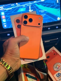 17 pro max  256 GB ماستر مشحون ١٩ مره  نضافه ملحقات ميه ميه كامل  مليو...