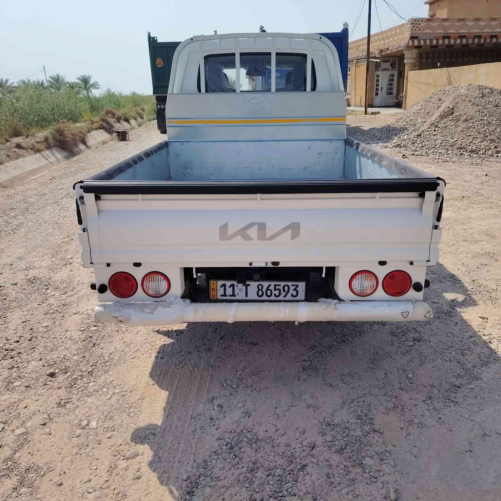 السلام عليكم
كيا دبل قمارة موديل 25 ماشية 14 ألف مكفولة كفالة عامة السعر 180 وبيها مجال
***********.... ***********
