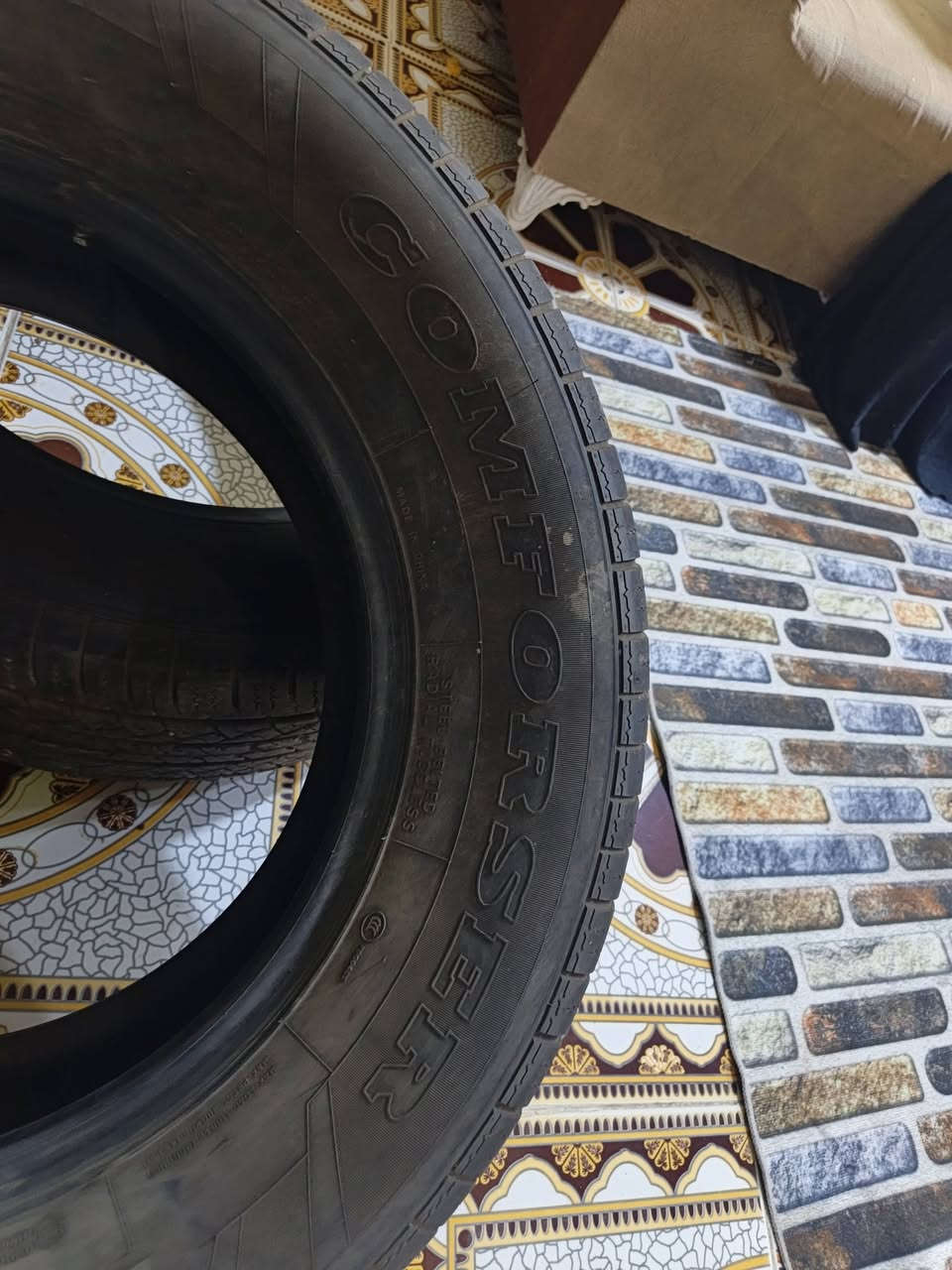 زوج تايرات • ٢٦٥/٦٥ R18 • شرط