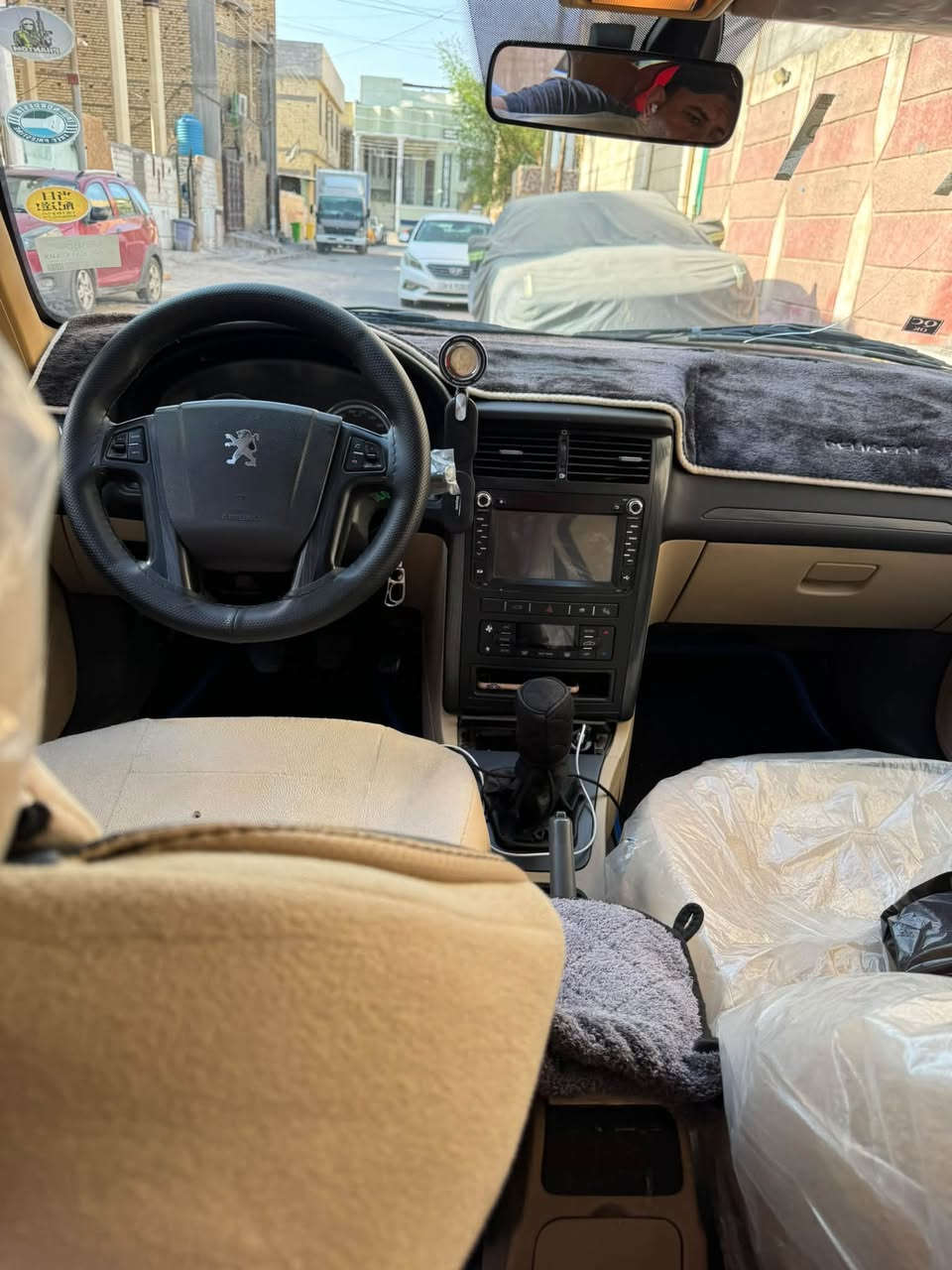 السلام عليكم بسجو بارص مديل 2023 كفاله عامه ماشيه91 حره بئسمي السعر68 رقم الهاتف ***********
