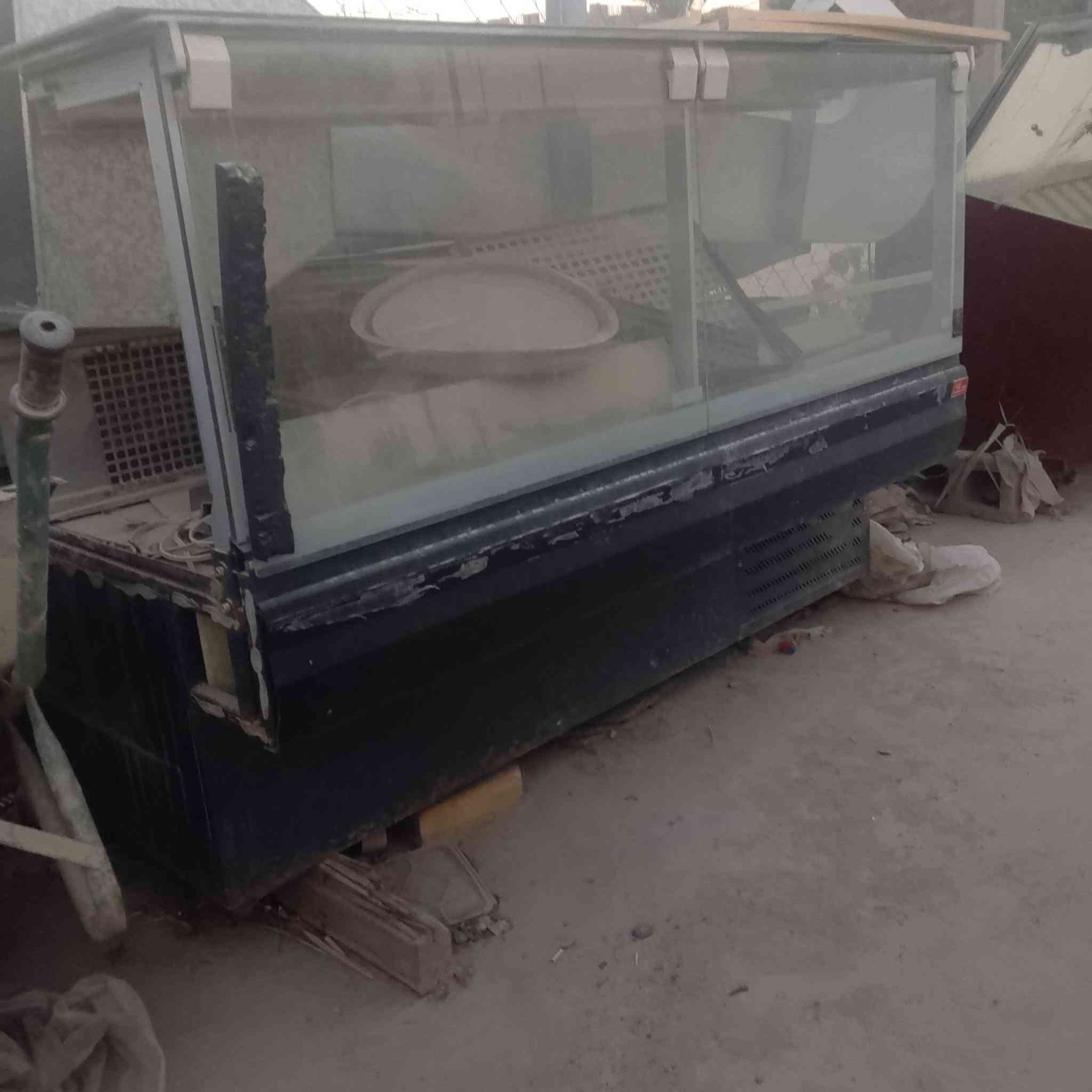 عارضات بيه عطل بيع شلع عدد 4 بسعر مناسب ***********

